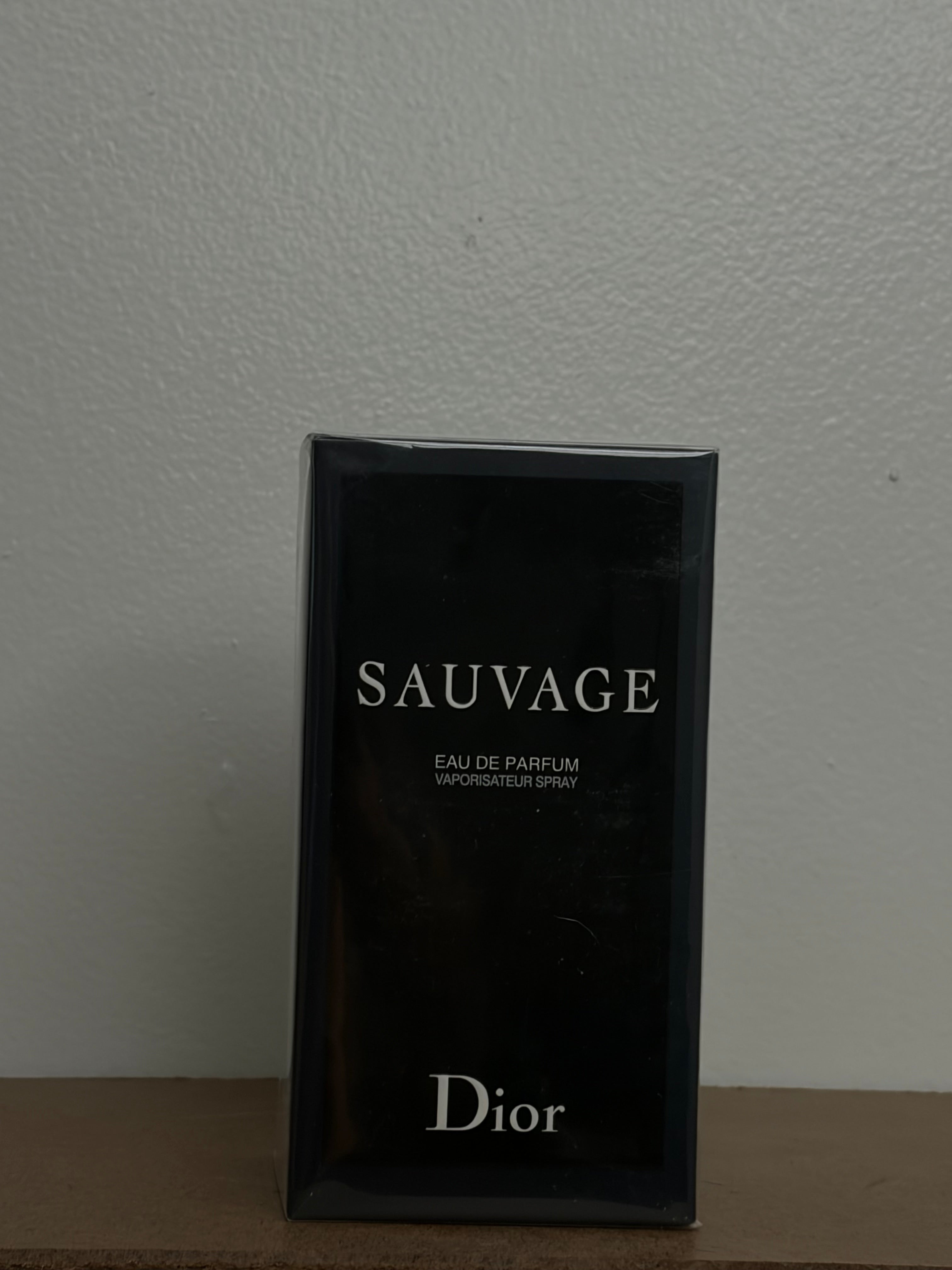 MEN & FEMALE PERFUMES