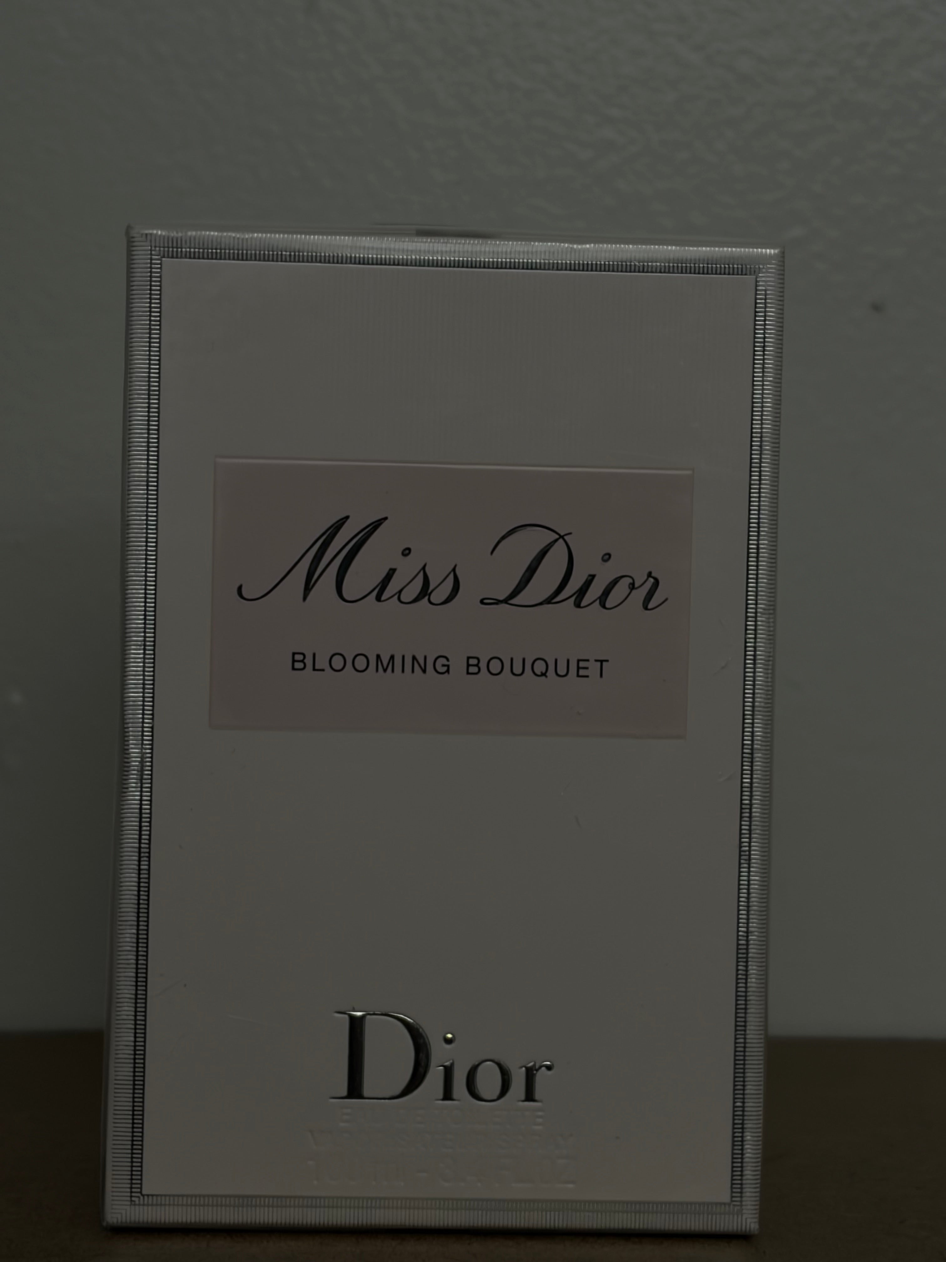 MEN & FEMALE PERFUMES